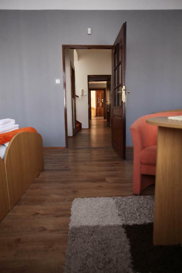 Hotel Paradies Teplice Exterior foto